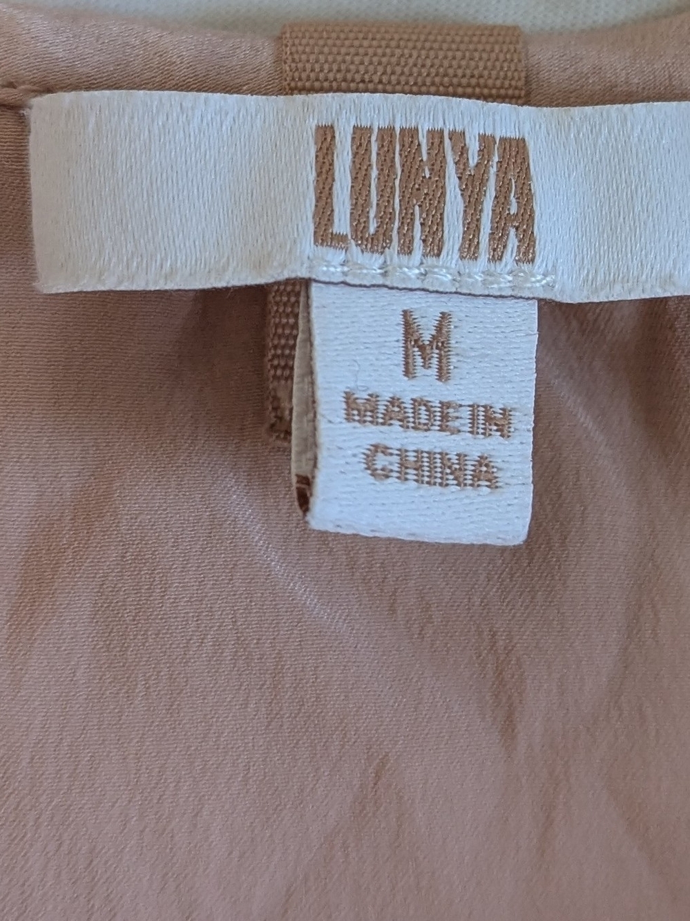 Lunya Women Two Piece Tank Shorts Pajama Set Washable Silk Pink Size Medium - Picture 6 of 8
